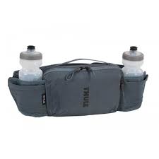 Transporta hasta dos botellas de agua en los bolsillos laterales para recorridos más prolongados
