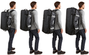 Diseño 2 en 1 que se transforma fácilmente de bolso de lona a mochila (las correas de la mochila se ocultan cuando no están en uso)